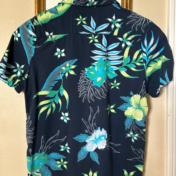Volcom Other - Volcom Tropical Floral Men's Shirt - Blue and Green